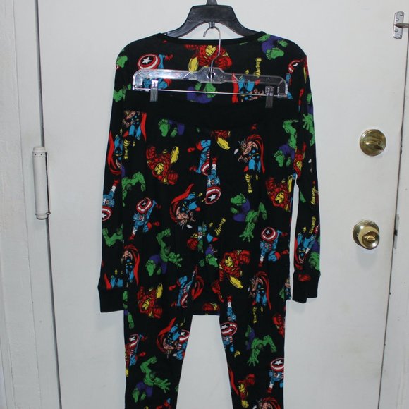 Amazon Essentials Marvel 2-Piece Women's Pajama/PJ Set - NWOT - Size L - Picture 3 of 4
